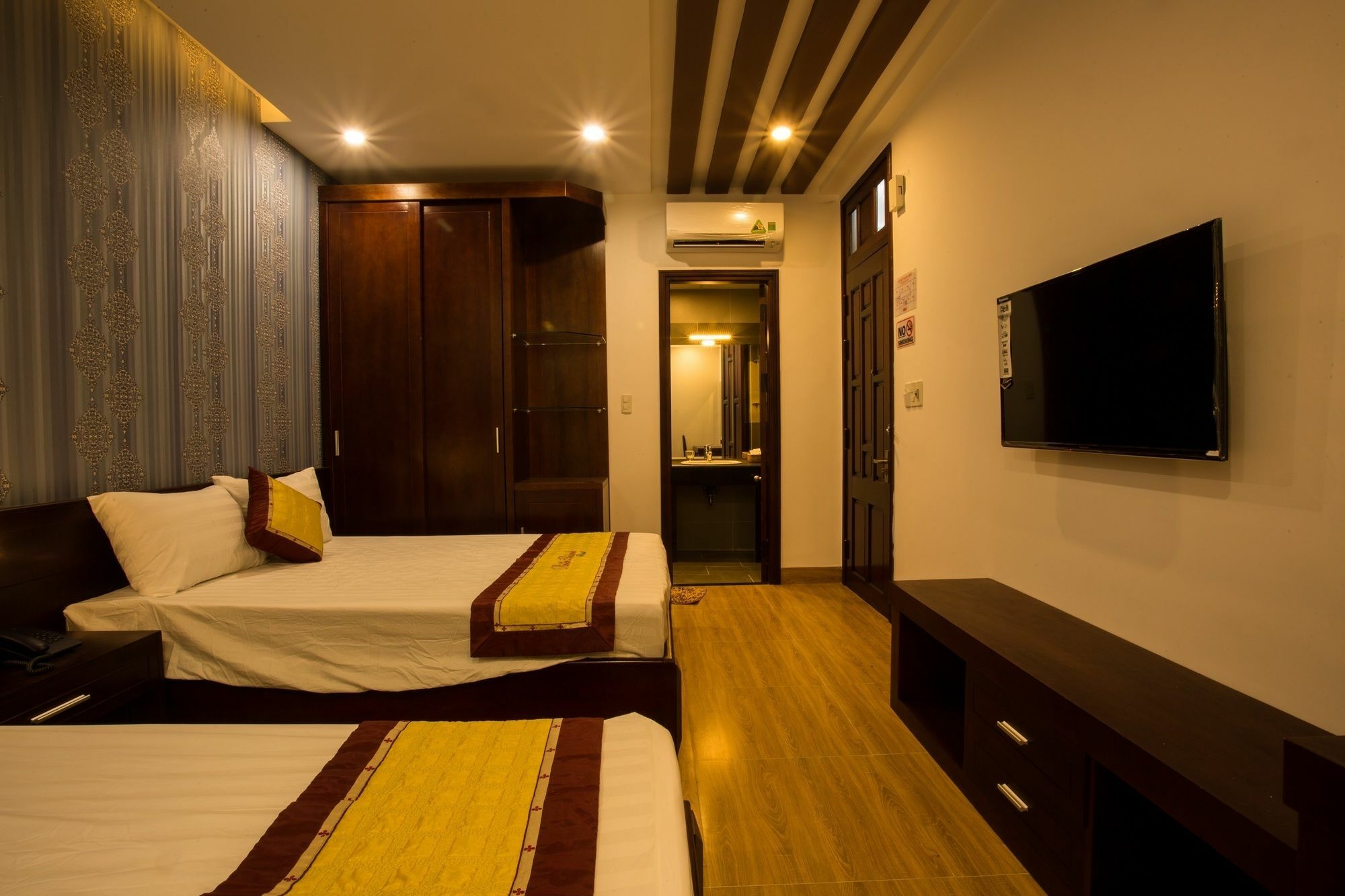 Bien Thanh Hotel Da Nang Exterior foto